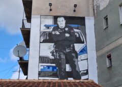 U čast poginulog policajca Ivana Đurđevca naslikan mural sa njegovim likom u Zaječaru